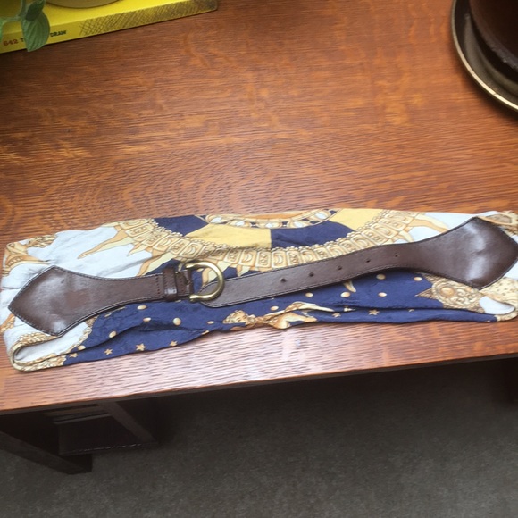 Anthropologie fabric belt with sun and stars - Picture 4 of 6